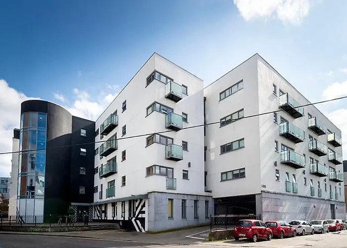 Steelworks At Copley Court